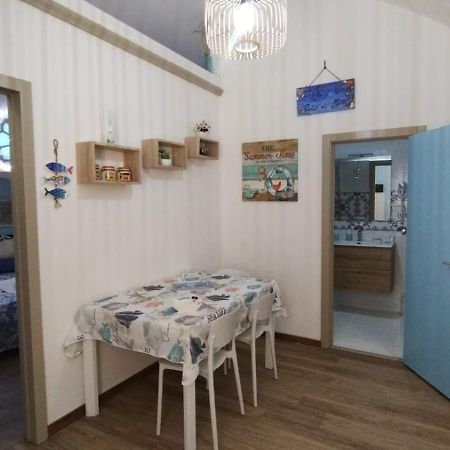 Perla Di Mare Apartment Галиполи Екстериор снимка